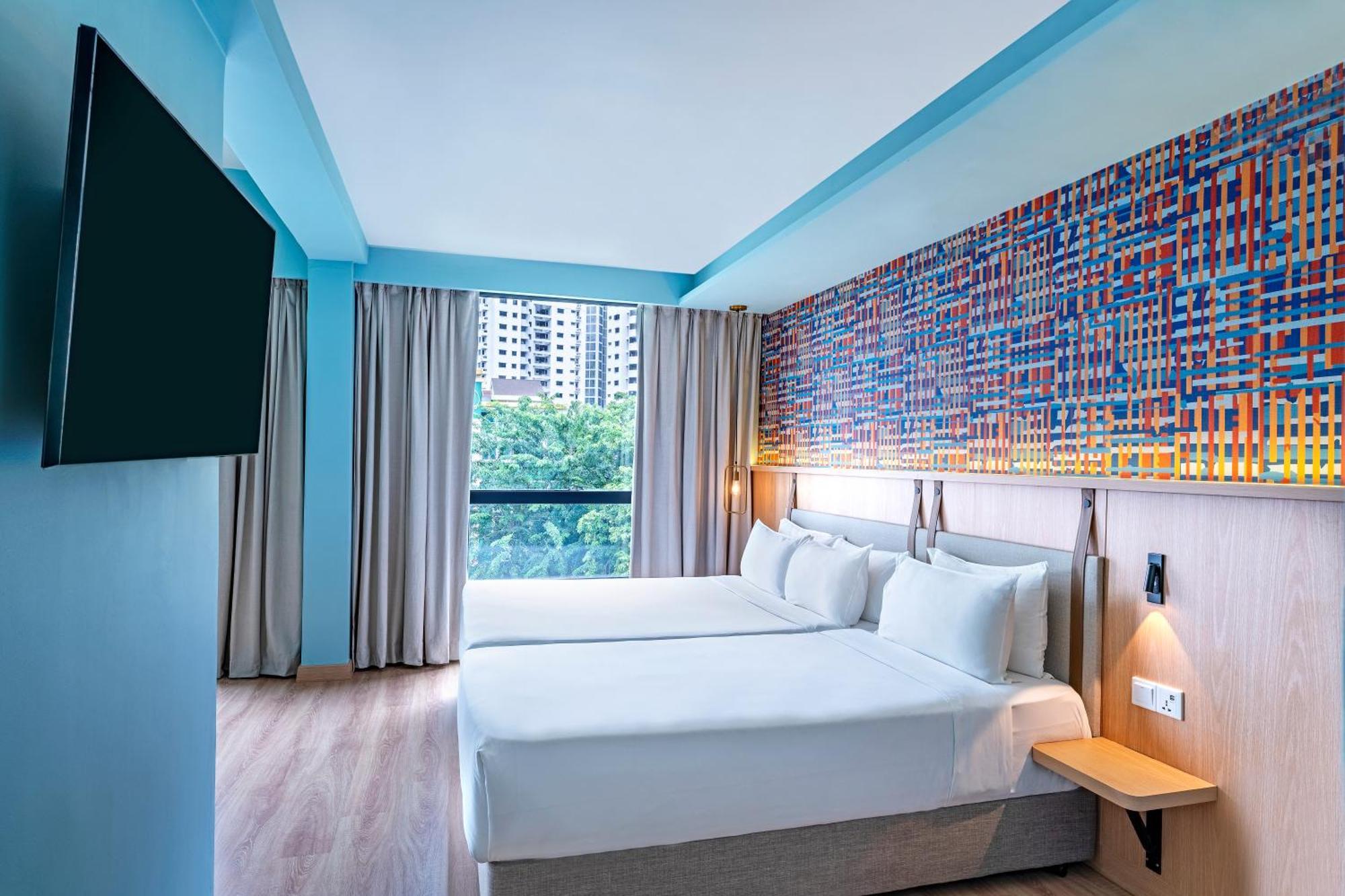 Premium Queen Room with Single Bed